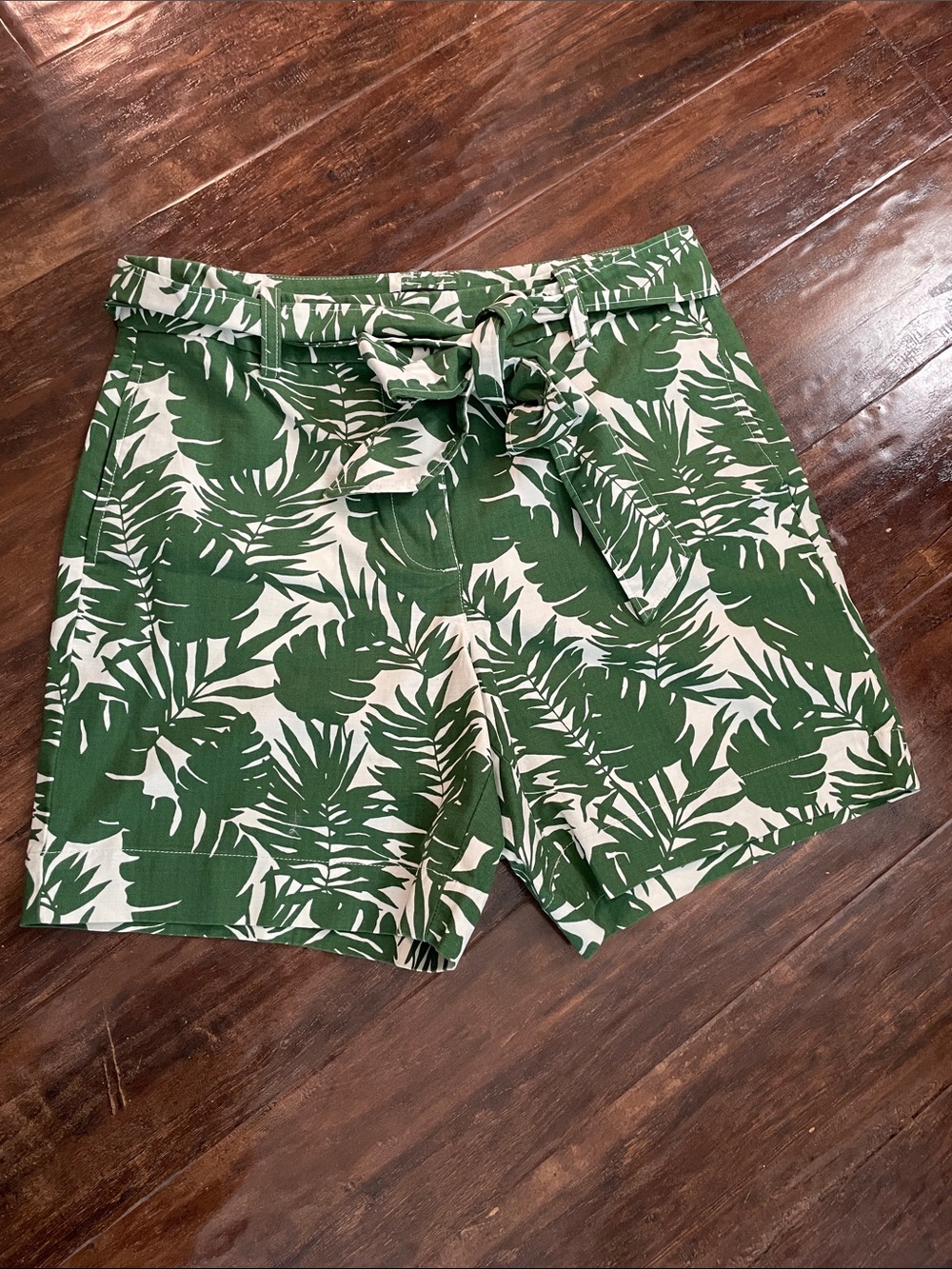 Talbots Green and WhiteTropical Print Shorts